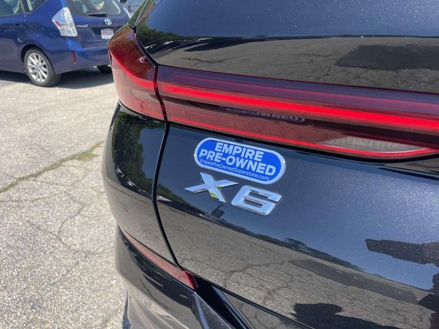 Vehicle image 29 of 35