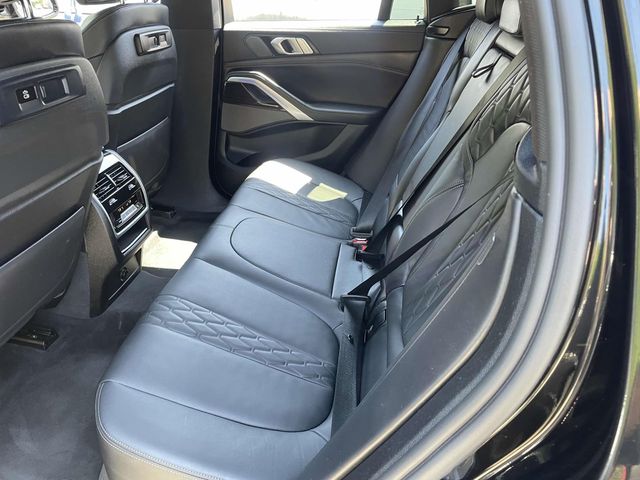 Vehicle image 12 of 35