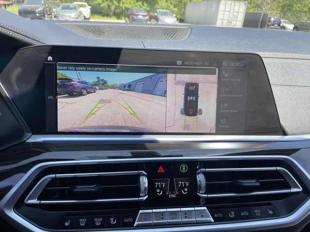 Vehicle image 19 of 35