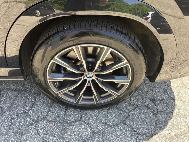 Vehicle image 9 of 35