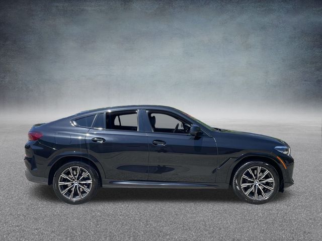 Vehicle image 4 of 35