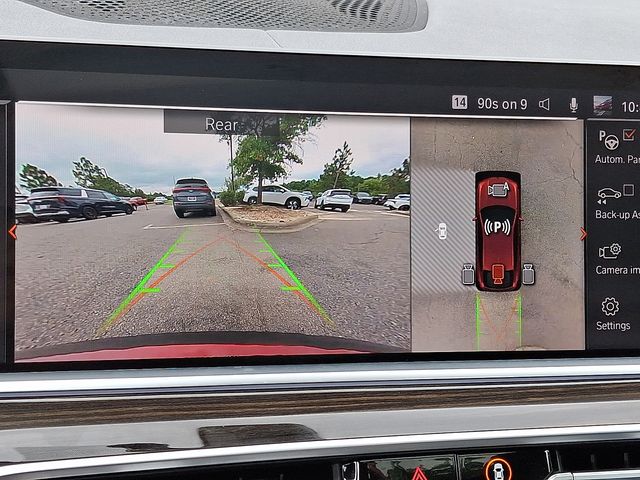 Vehicle image 18 of 32
