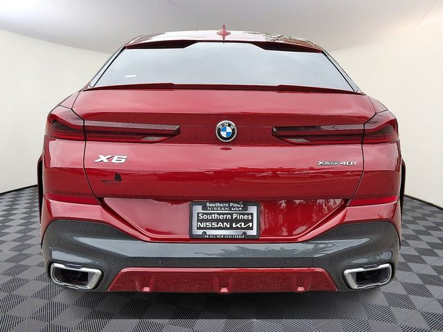 Vehicle image 7 of 32