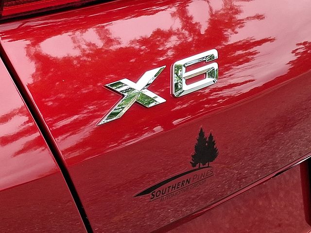 Vehicle image 31 of 32