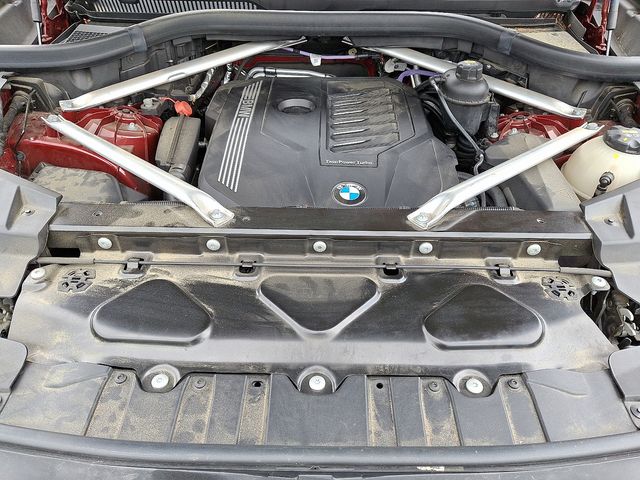 Vehicle image 9 of 32