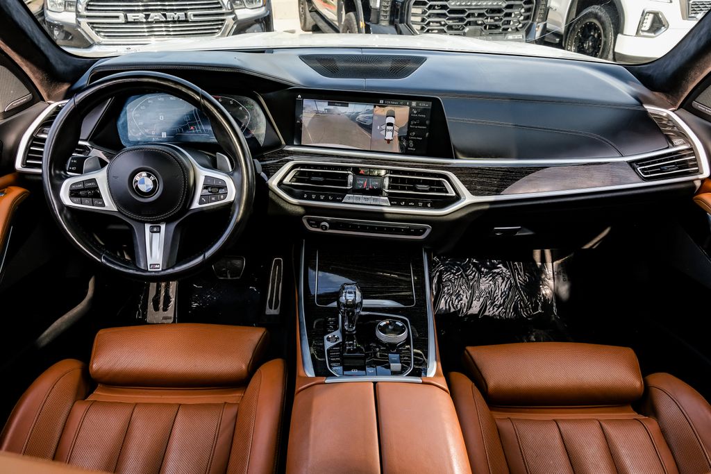 Vehicle image 25 of 71