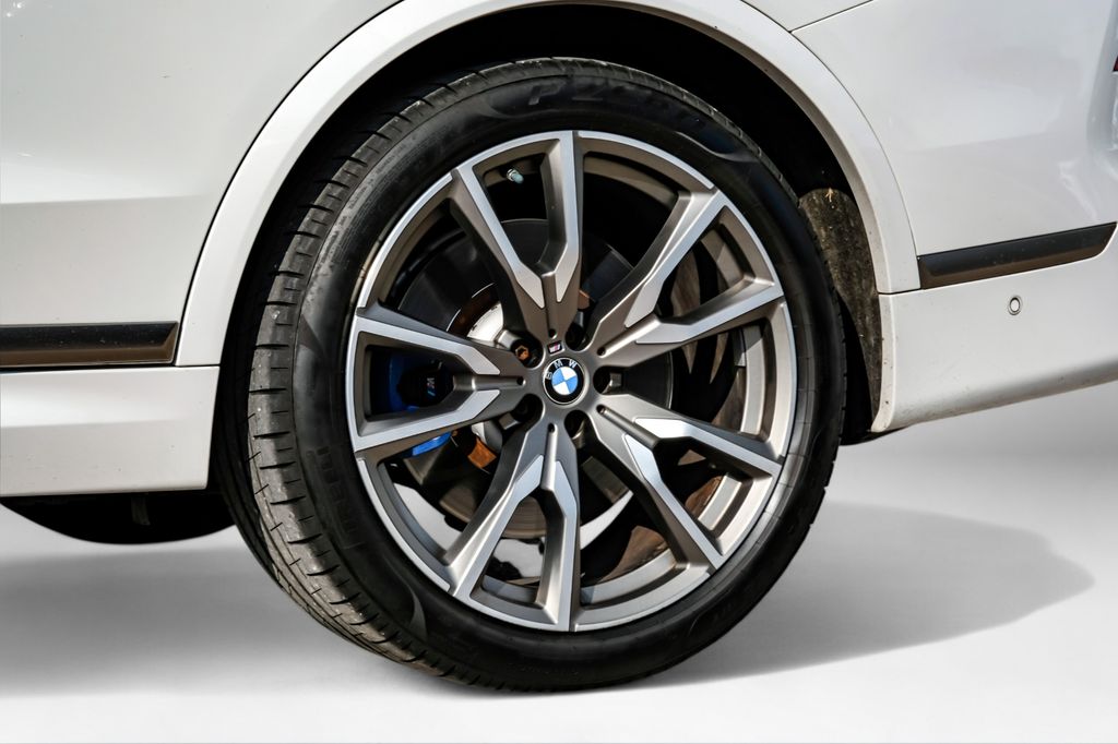 Vehicle image 14 of 71