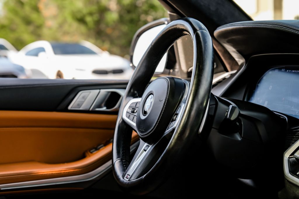 Vehicle image 30 of 71