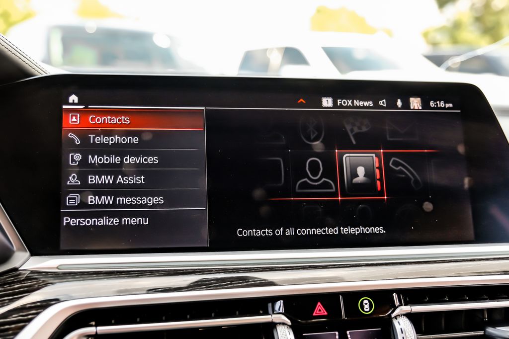 Vehicle image 33 of 71