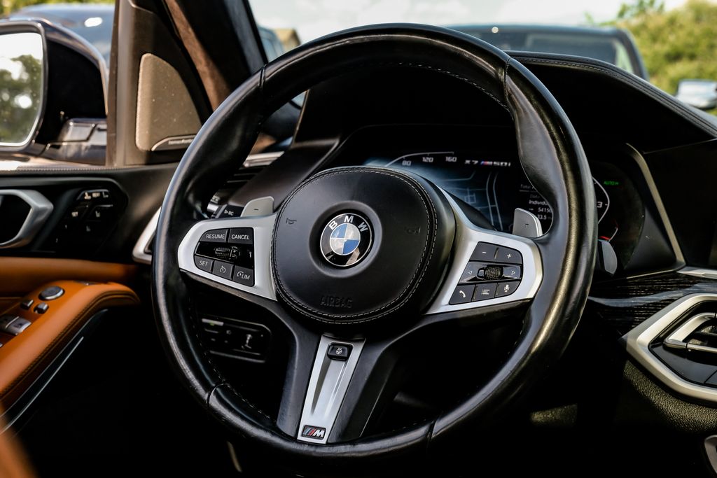 Vehicle image 29 of 71