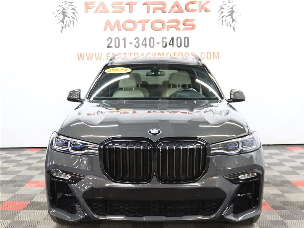 Vehicle image 2 of 30
