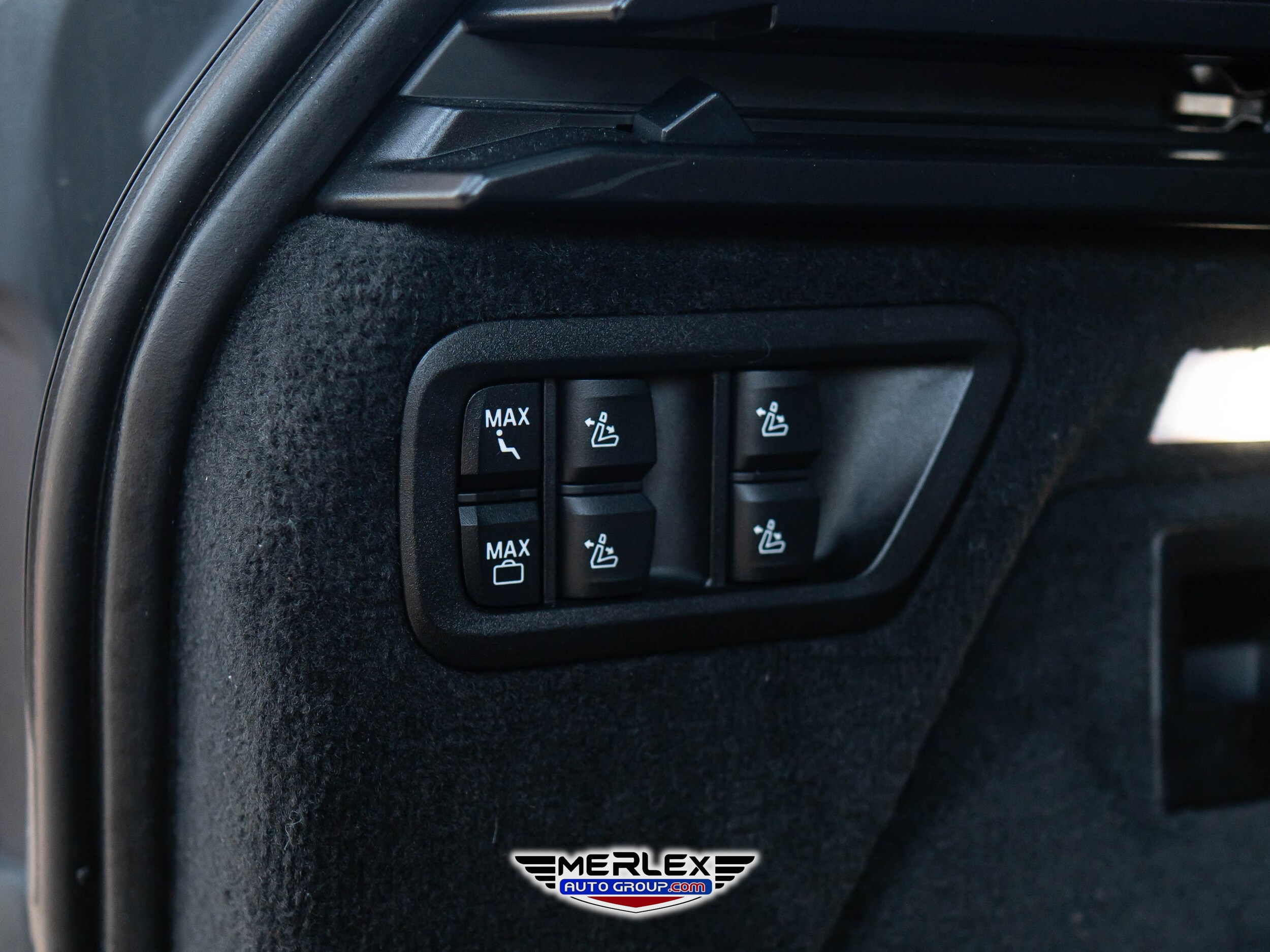 2021 BMW X7 M50i Image 50 of 61