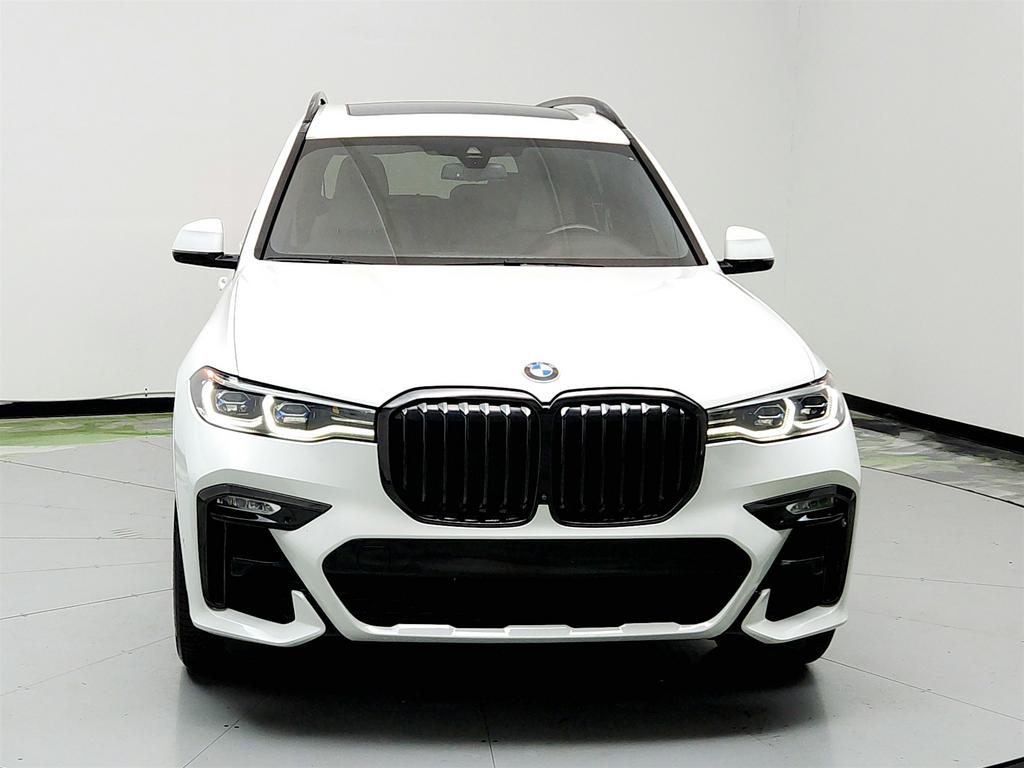 Vehicle image 5 of 43
