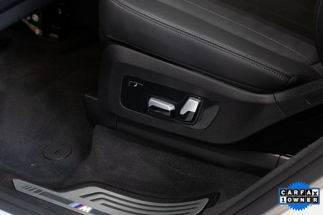 Vehicle image 47 of 54