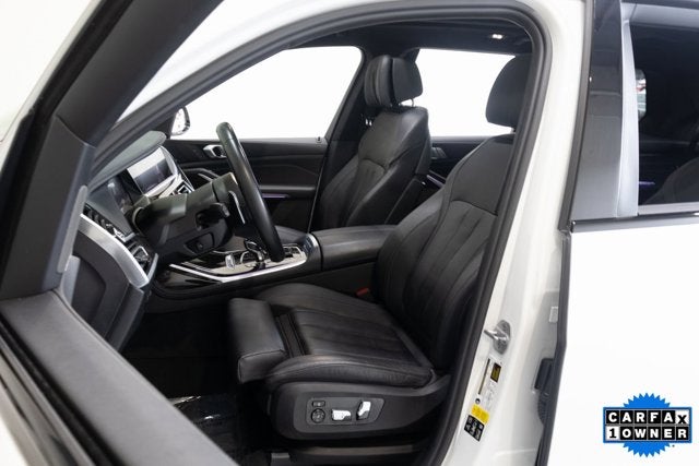 Vehicle image 19 of 54