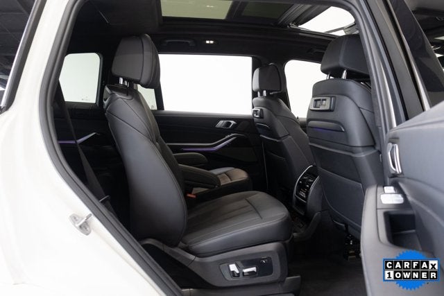 Vehicle image 16 of 54