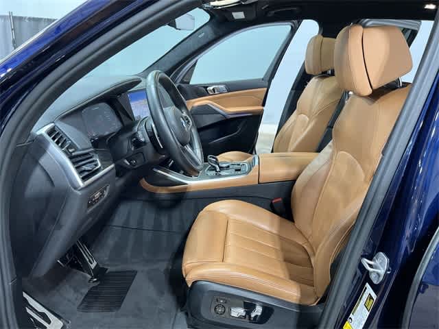 Vehicle image 17 of 36