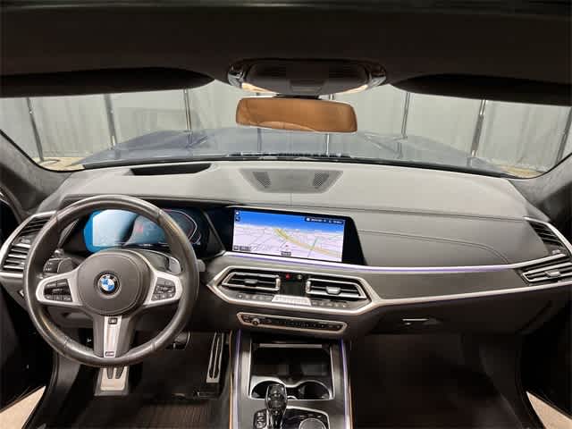 Vehicle image 21 of 36