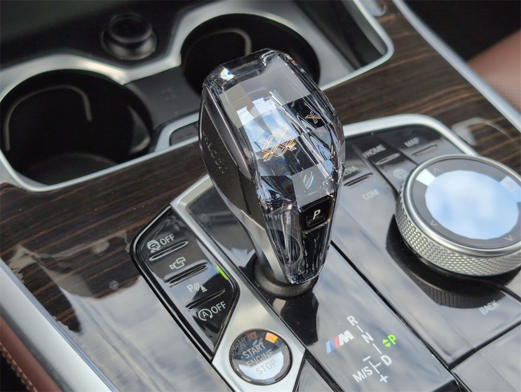 Vehicle image 24 of 35