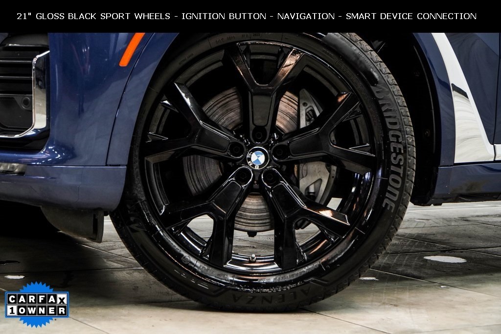 Vehicle image 11 of 50