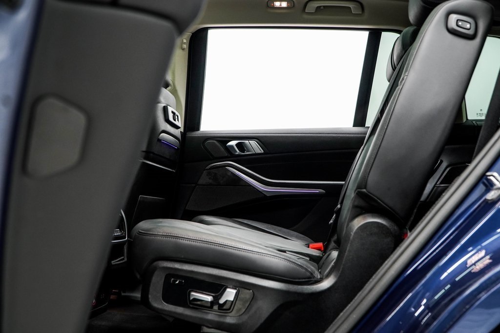 Vehicle image 45 of 50