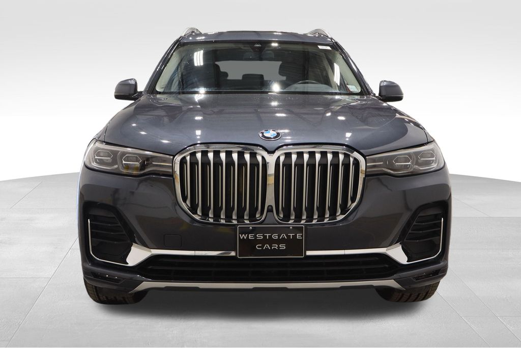 Vehicle image 3 of 46