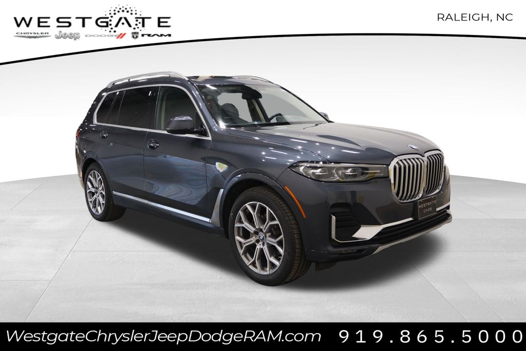 Vehicle image 4 of 46