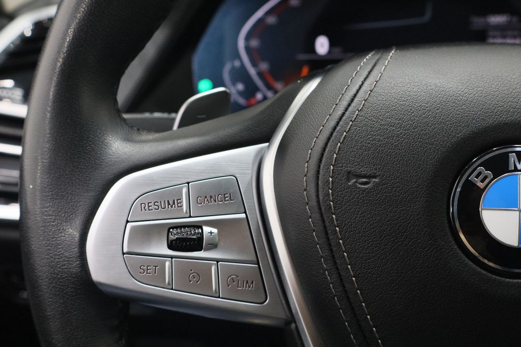 Vehicle image 23 of 46