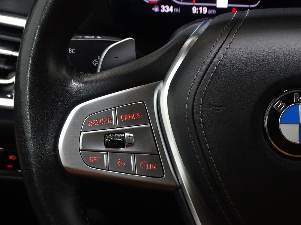 Vehicle image 22 of 44