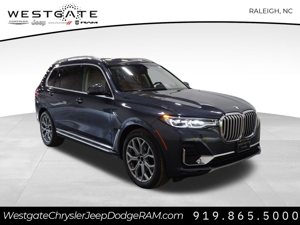 Vehicle image 3 of 44