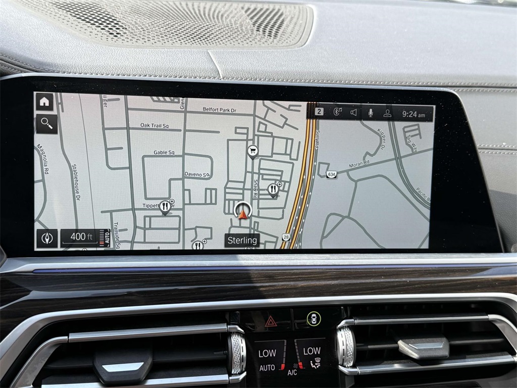 Vehicle image 15 of 26