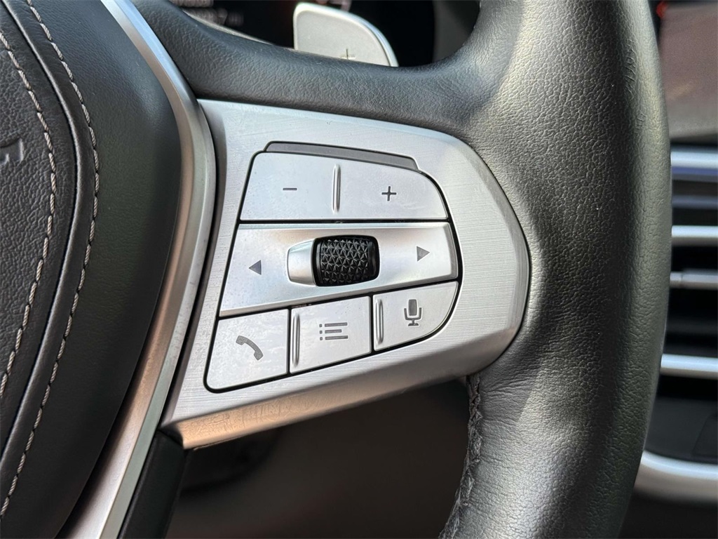 Vehicle image 20 of 26