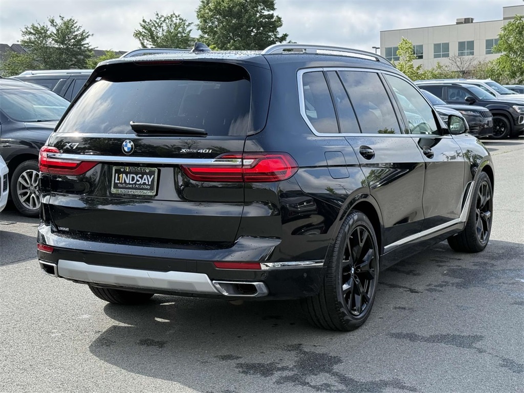 Vehicle image 4 of 26