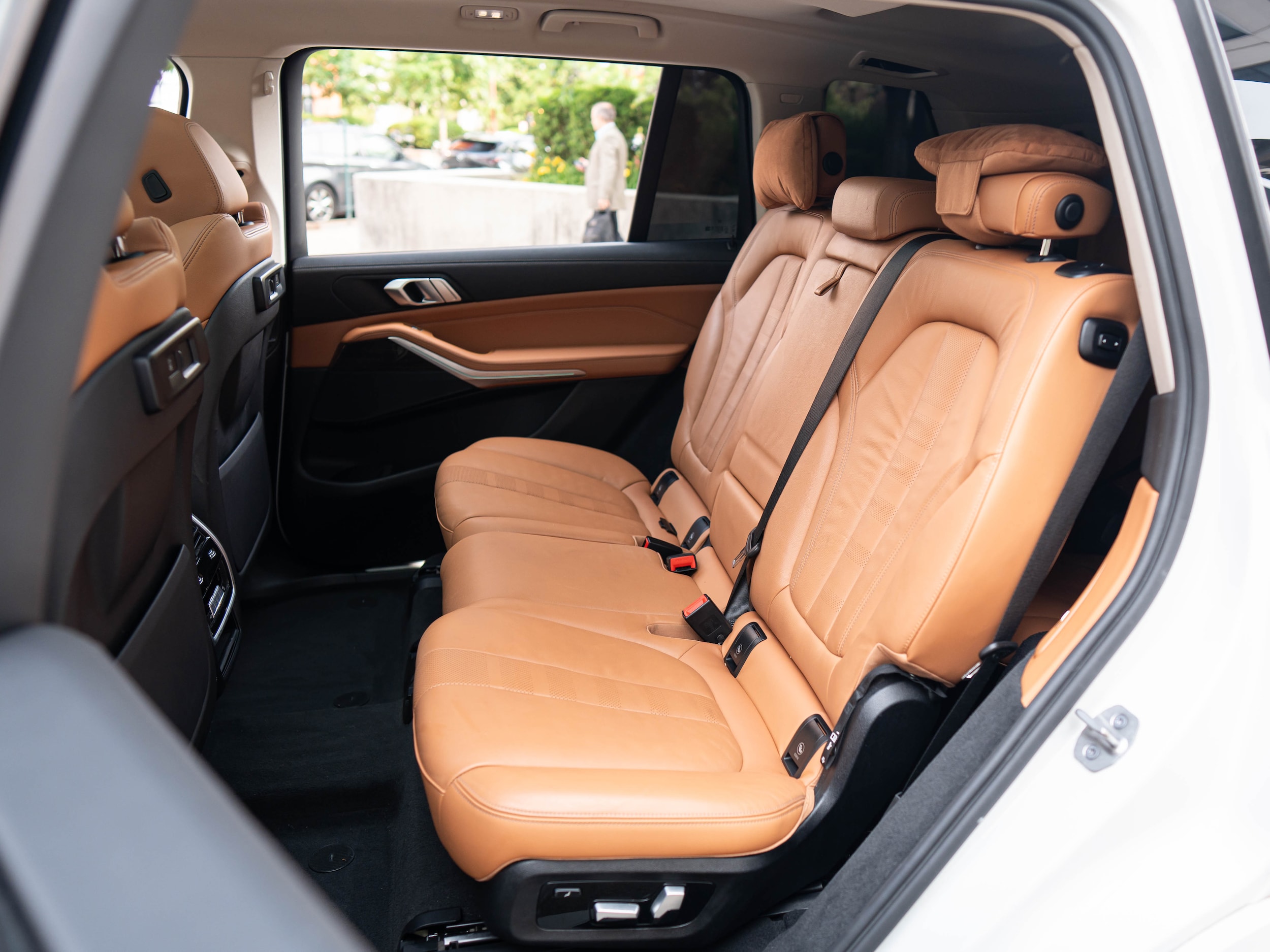 Vehicle image 20 of 62