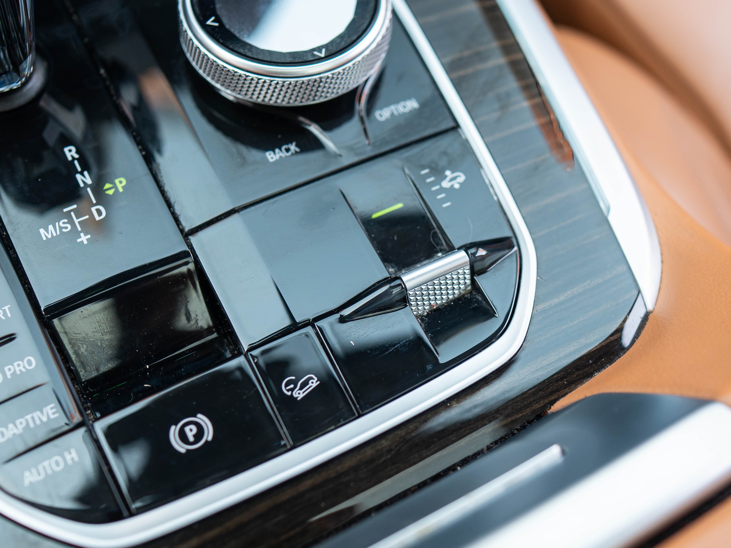 Vehicle image 41 of 62