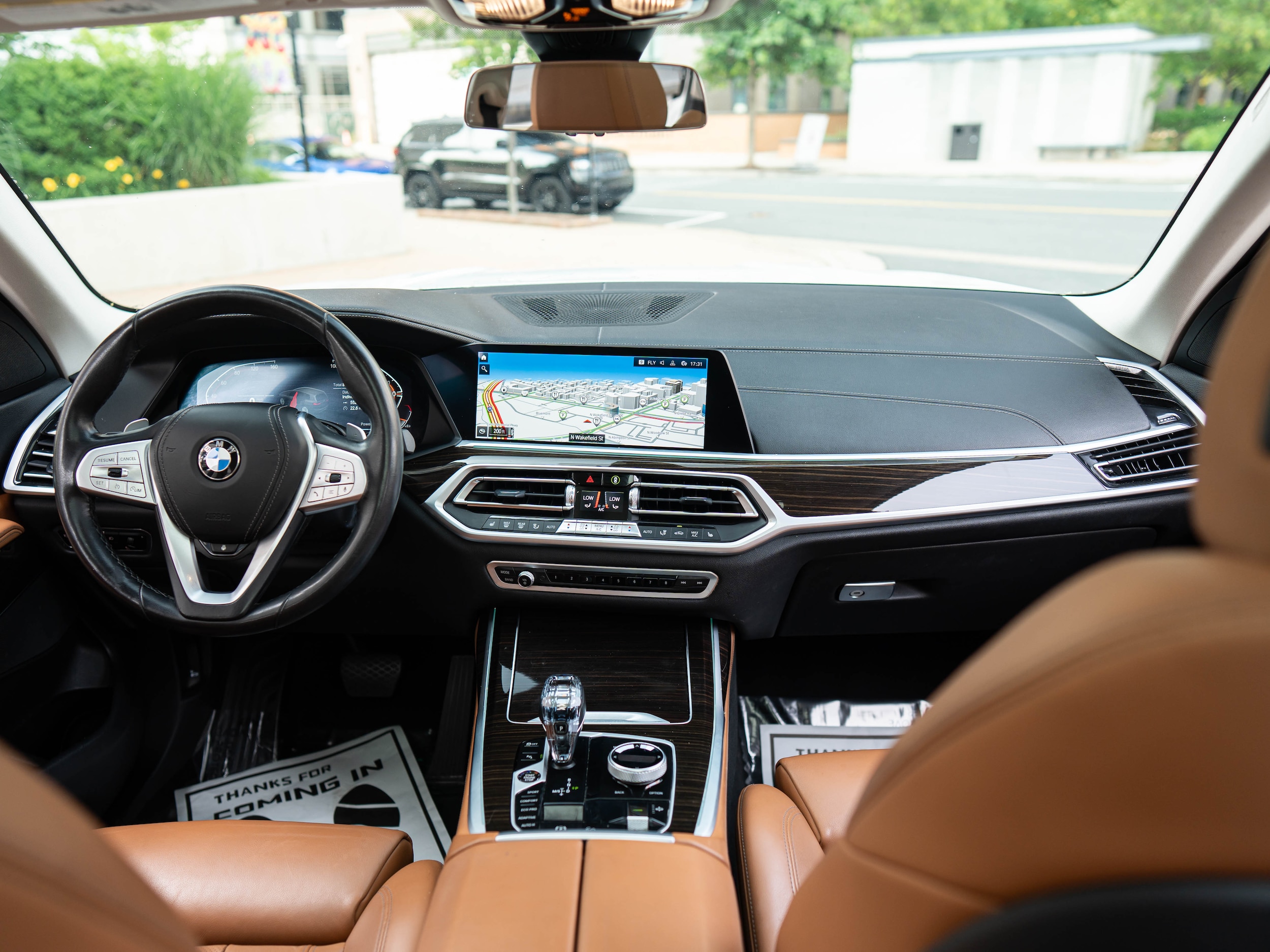 Vehicle image 13 of 62