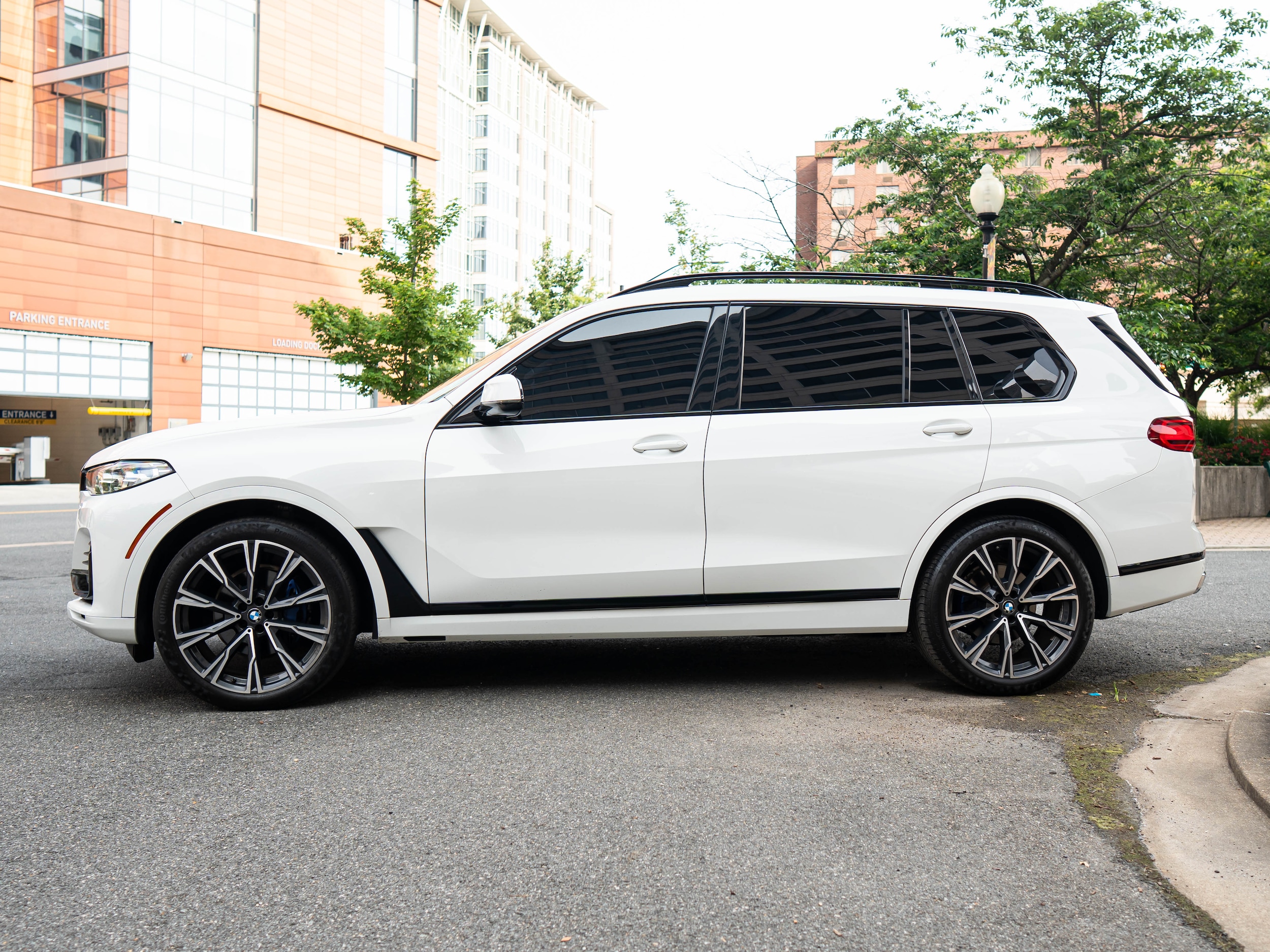 Vehicle image 7 of 62