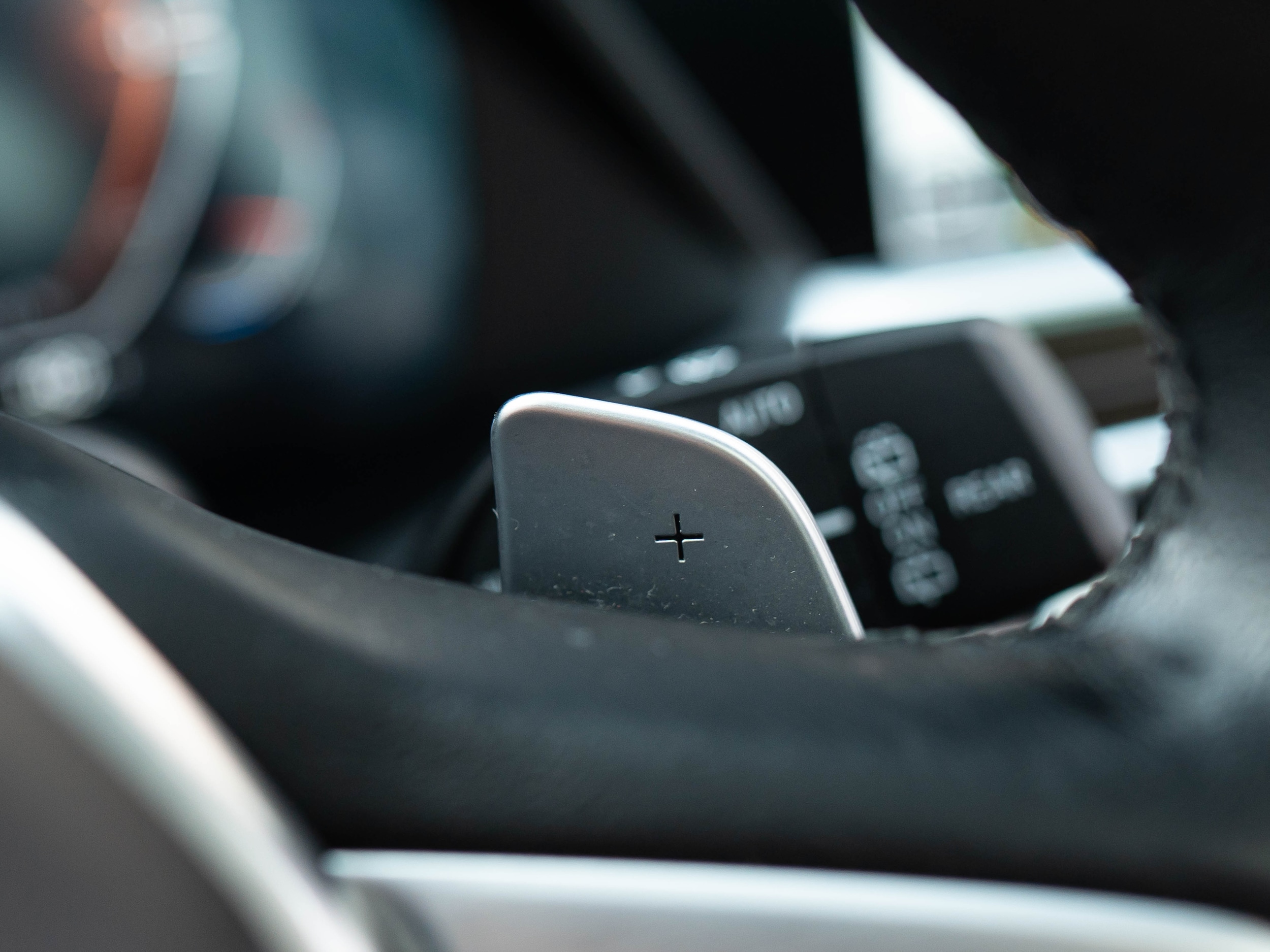 Vehicle image 28 of 62