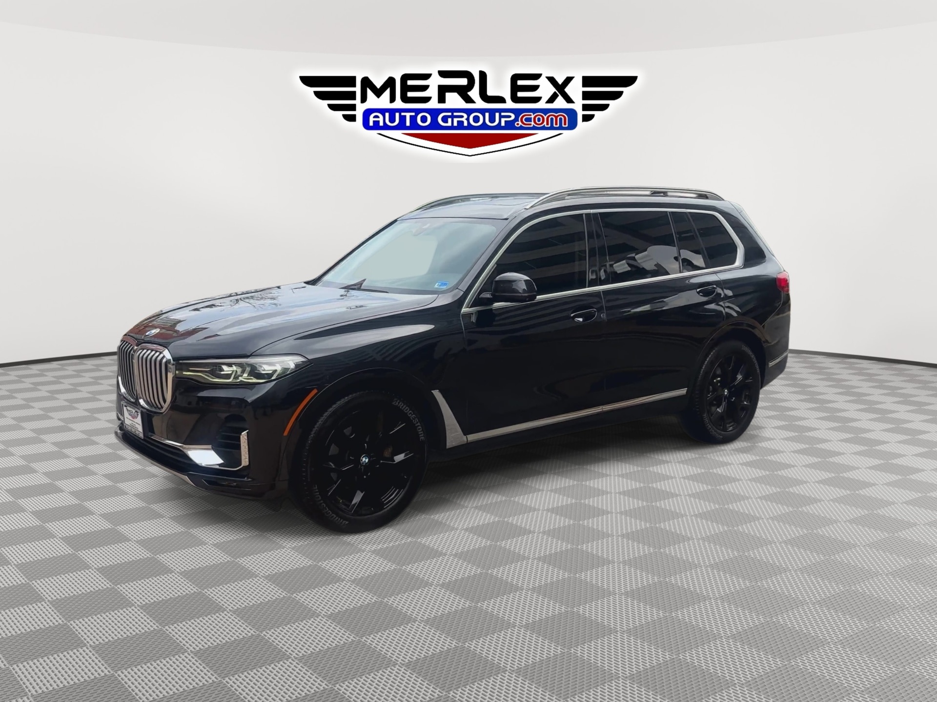 2021 BMW X7 xDrive40i Image 2 of 31
