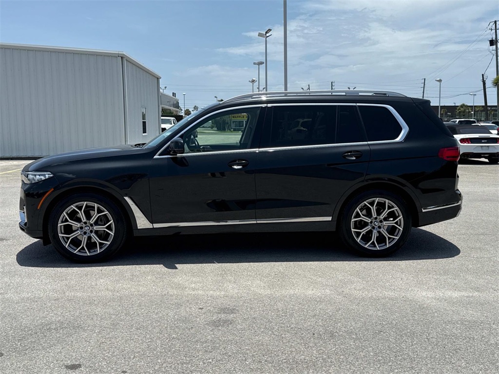 Vehicle image 8 of 30