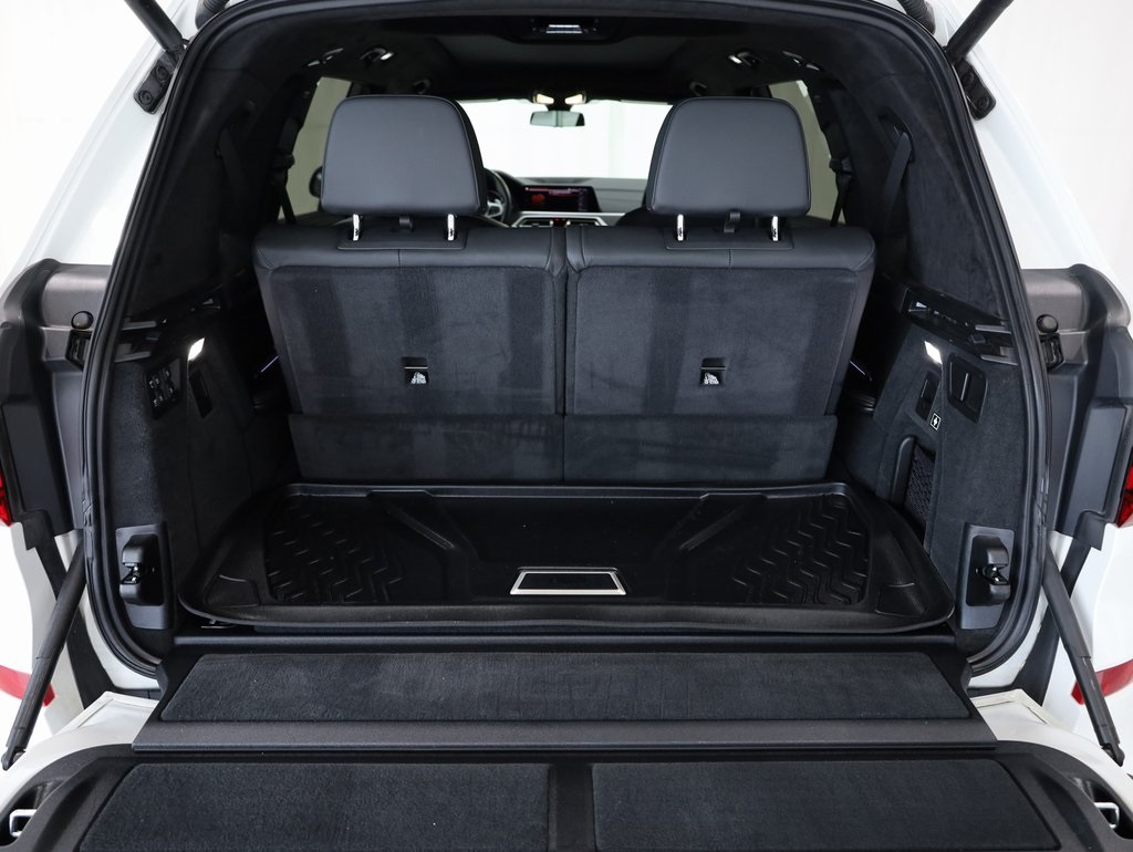 Vehicle image 9 of 46