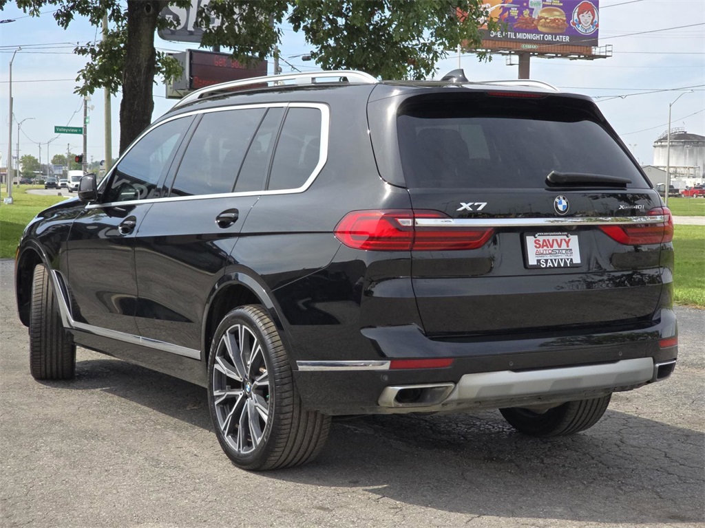 Vehicle image 7 of 39