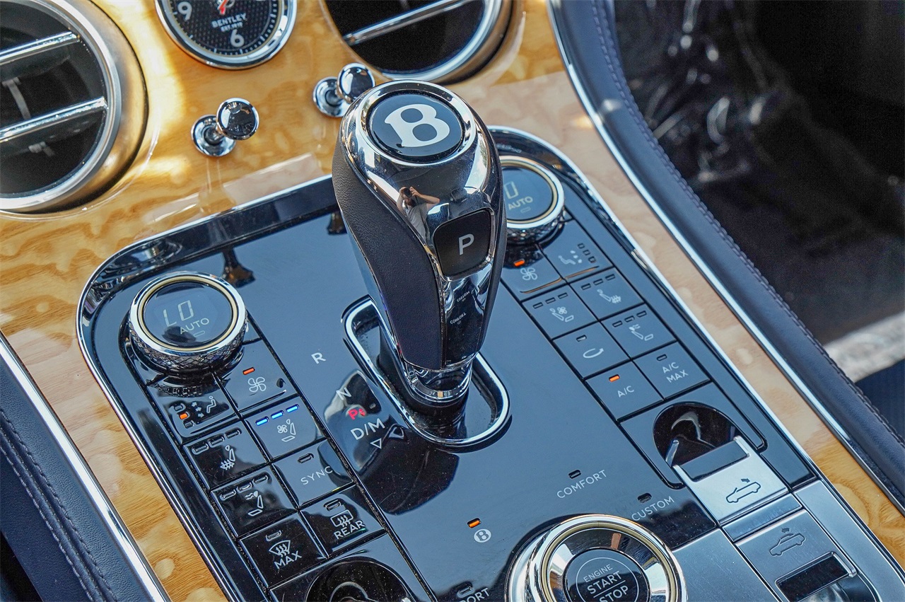 2021 Bentley Continental GT V8 Image 26 of 42