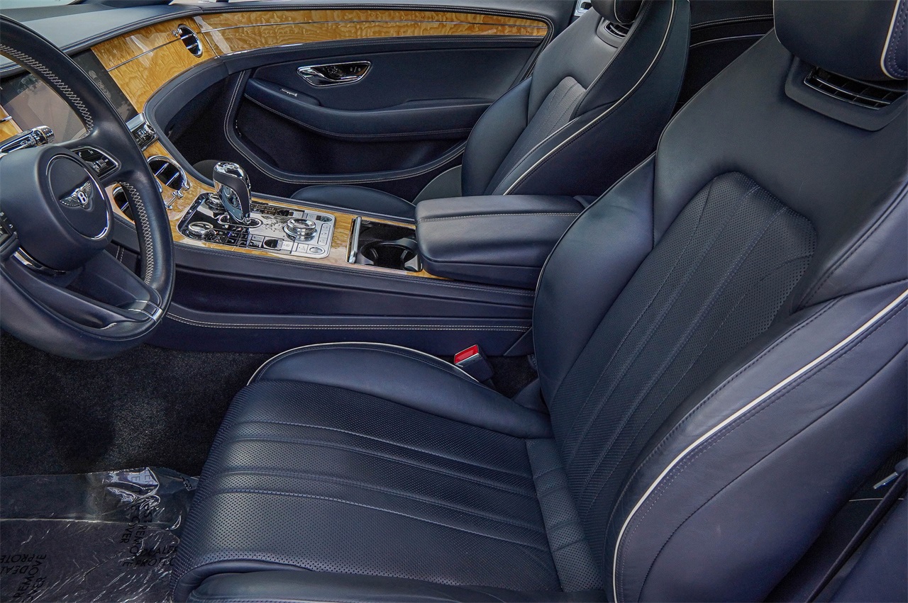 2021 Bentley Continental GT V8 Image 13 of 42