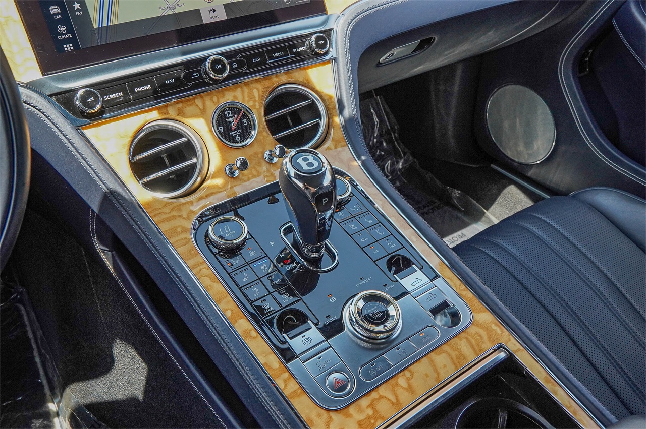 2021 Bentley Continental GT V8 Image 25 of 42