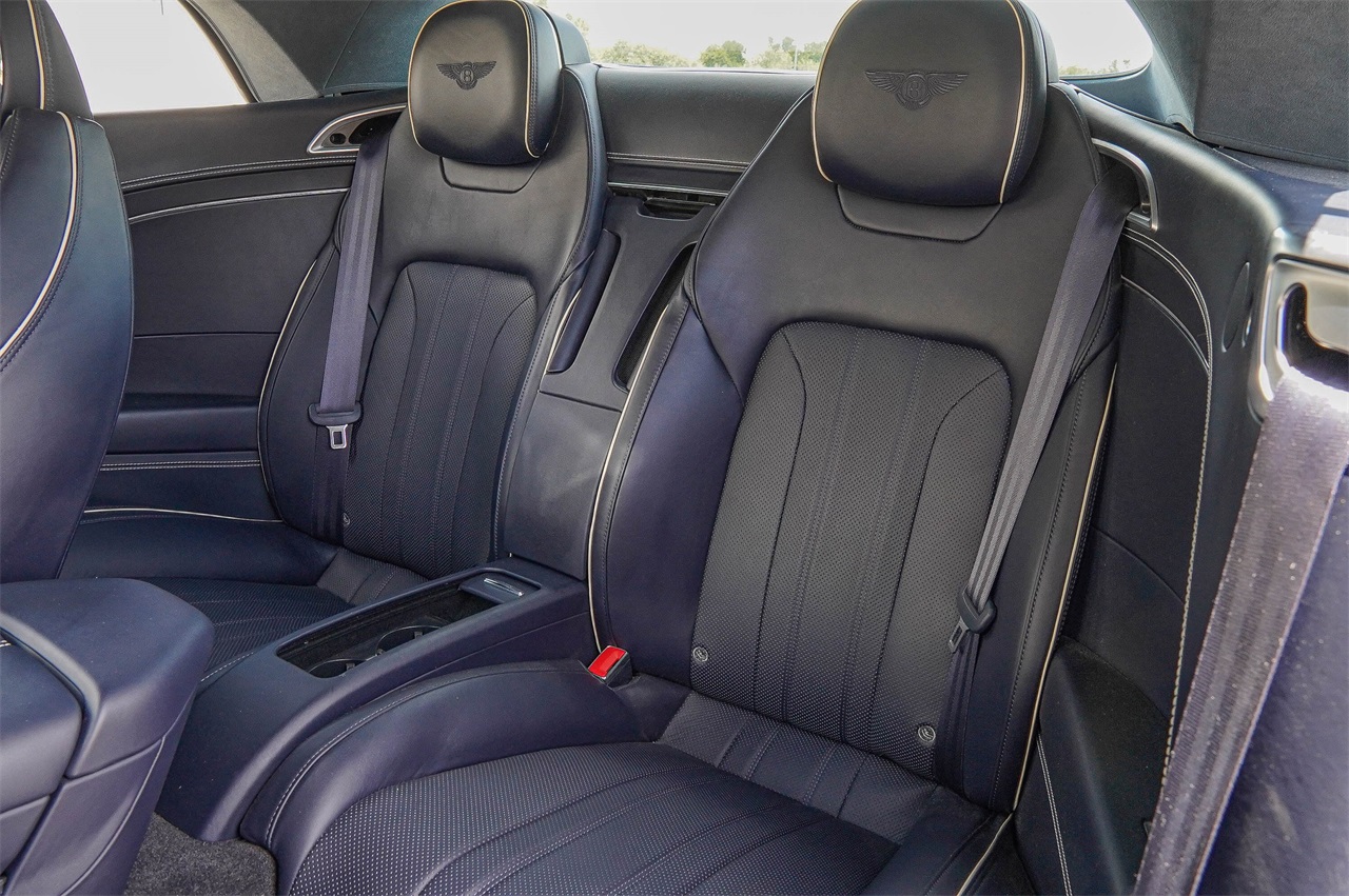 2021 Bentley Continental GT V8 Image 11 of 42