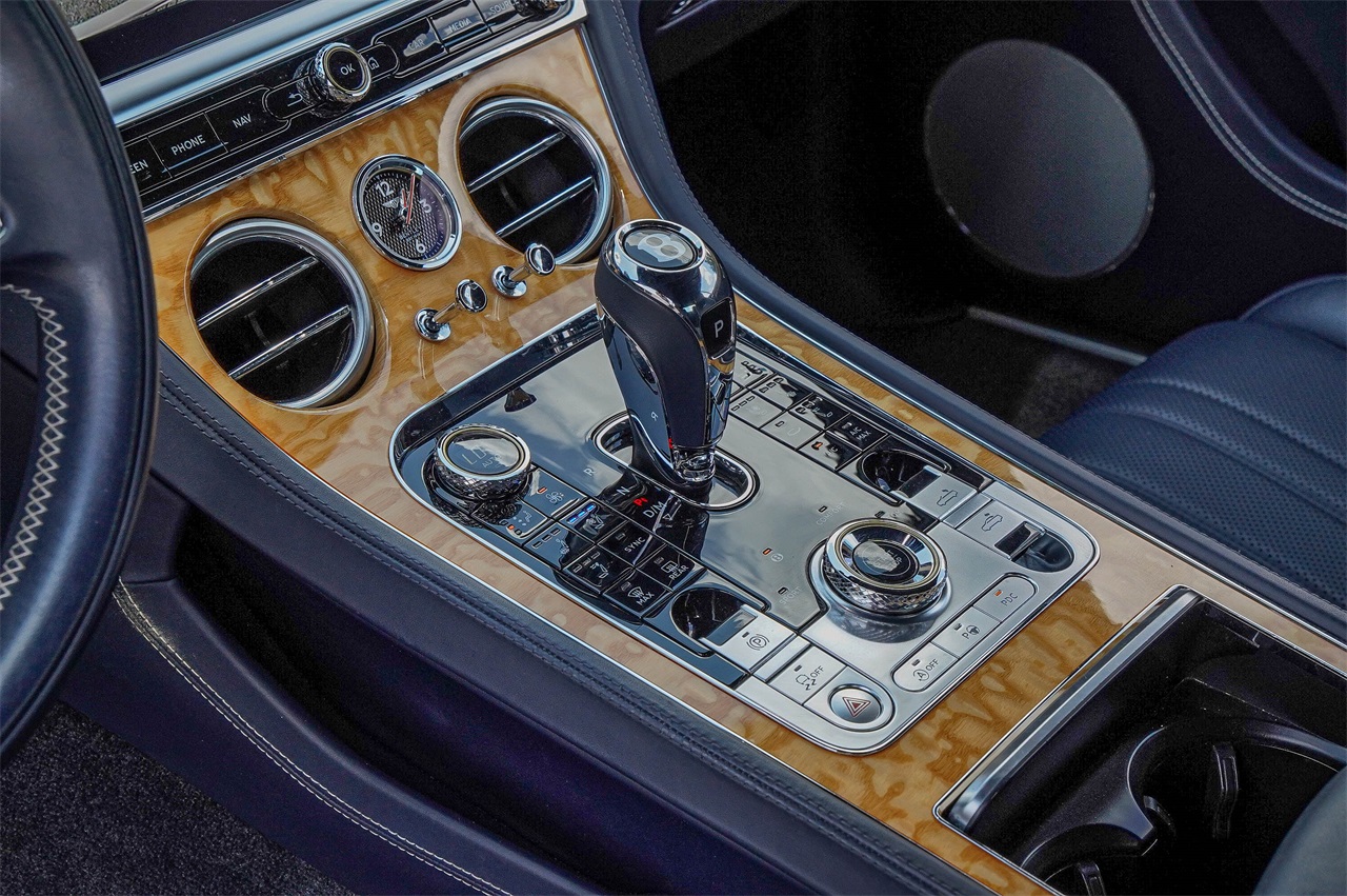 2021 Bentley Continental GT V8 Image 24 of 42