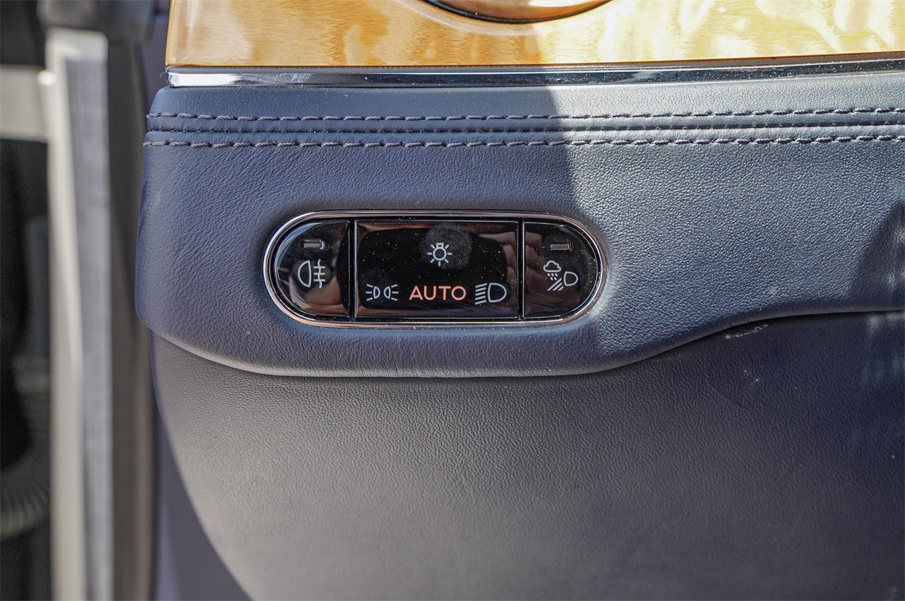 2021 Bentley Continental GT V8 Image 29 of 42