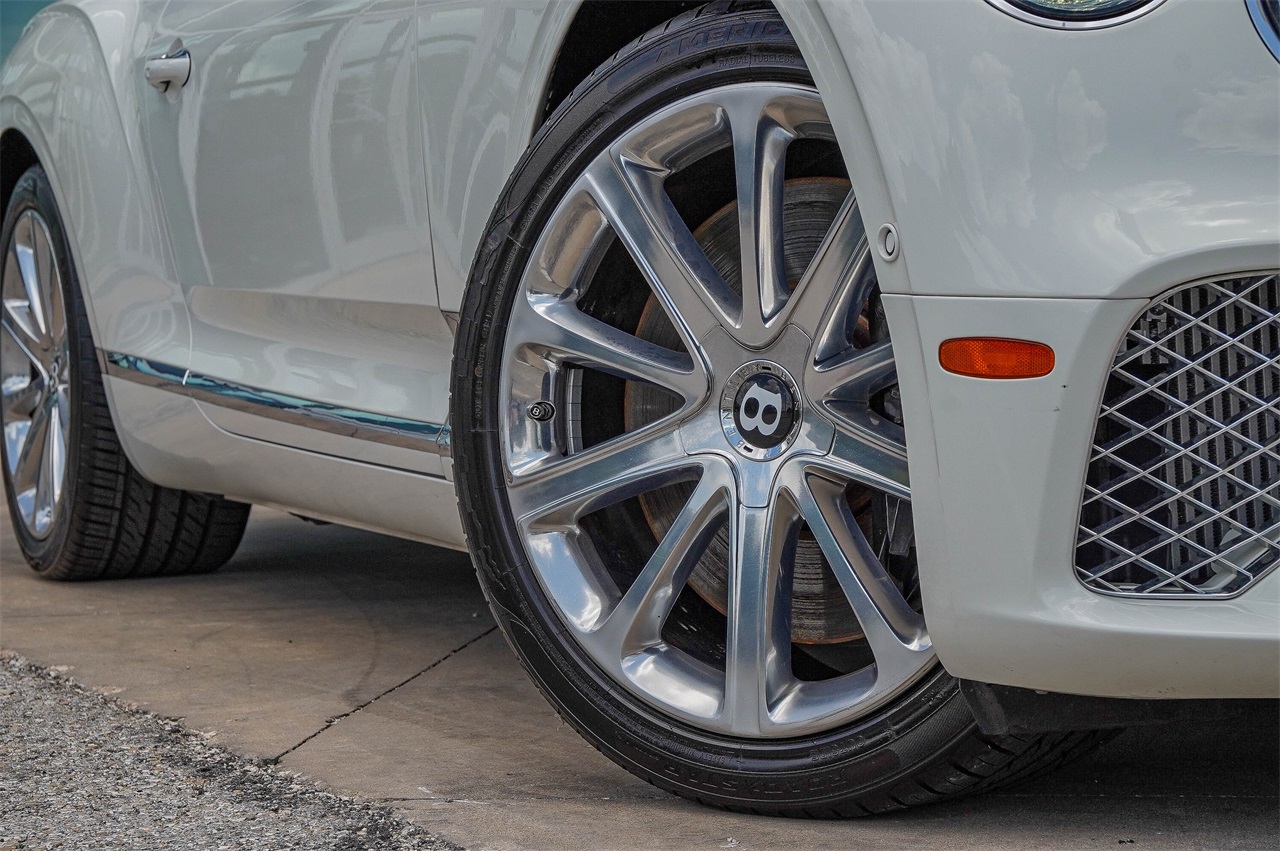 2021 Bentley Continental GT V8 Image 10 of 42