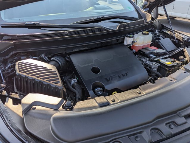 Vehicle image 8 of 28